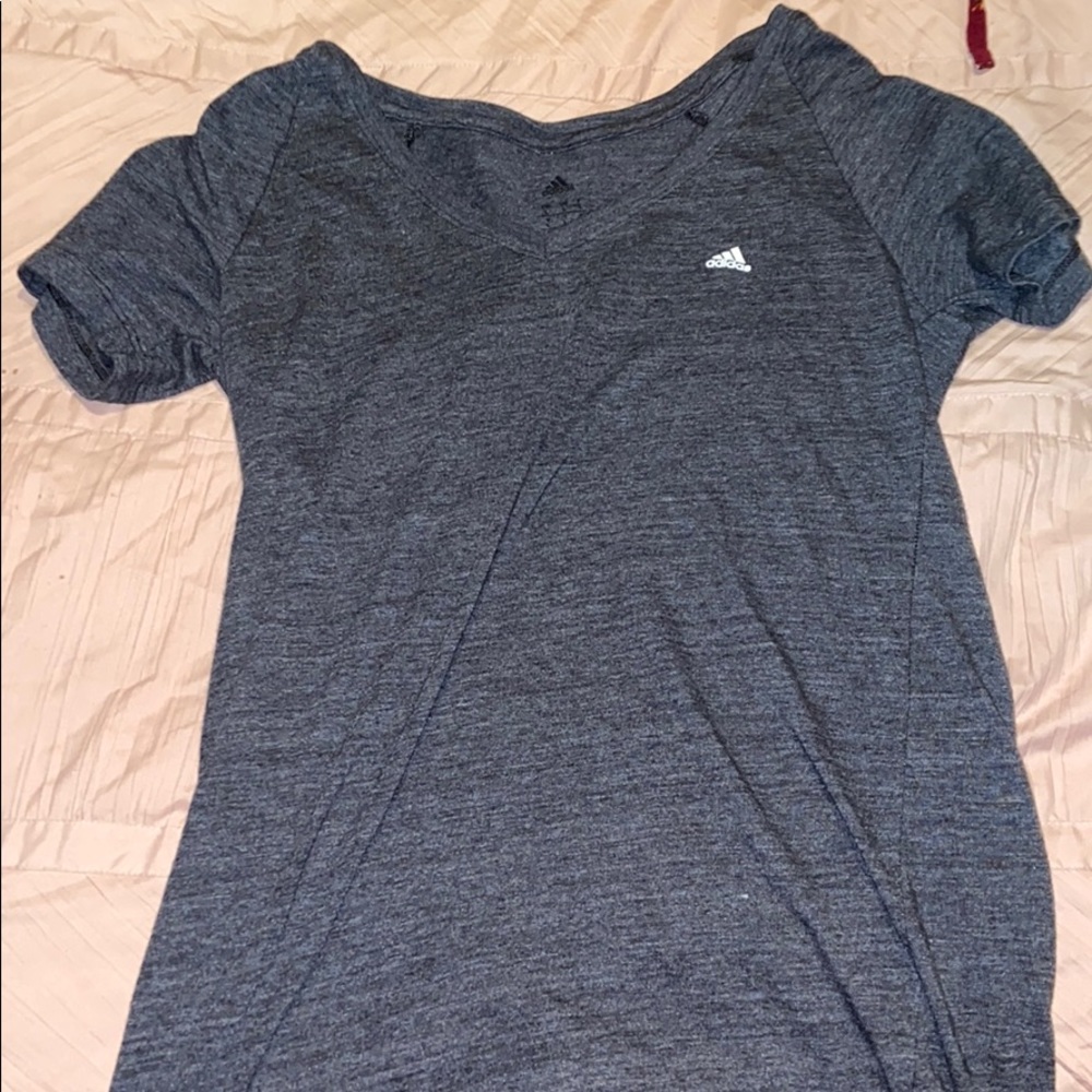 Gray short sleeve t shirt